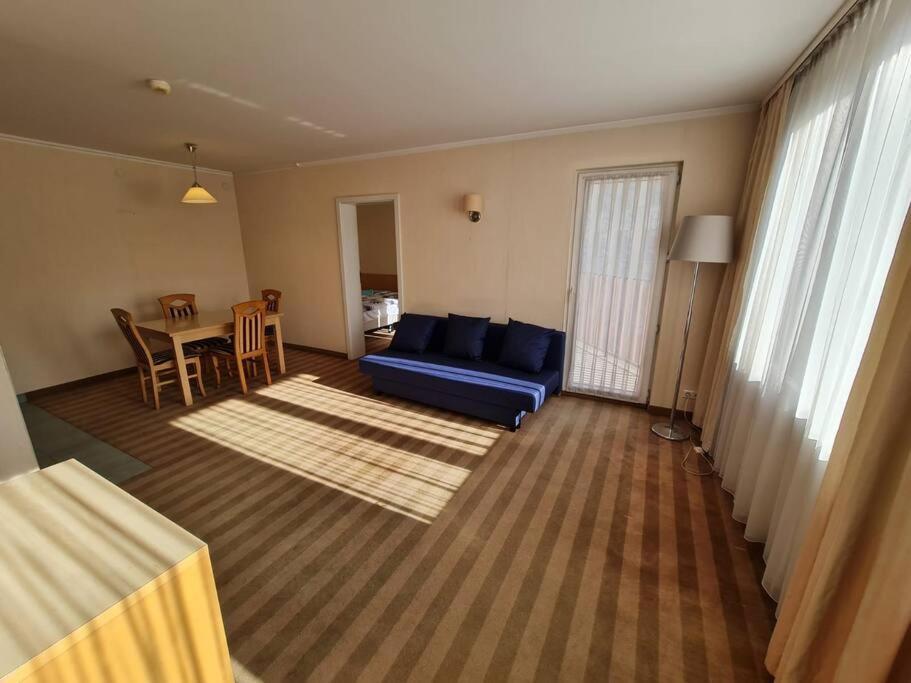 10q - Z6 501 Apartment Warsaw